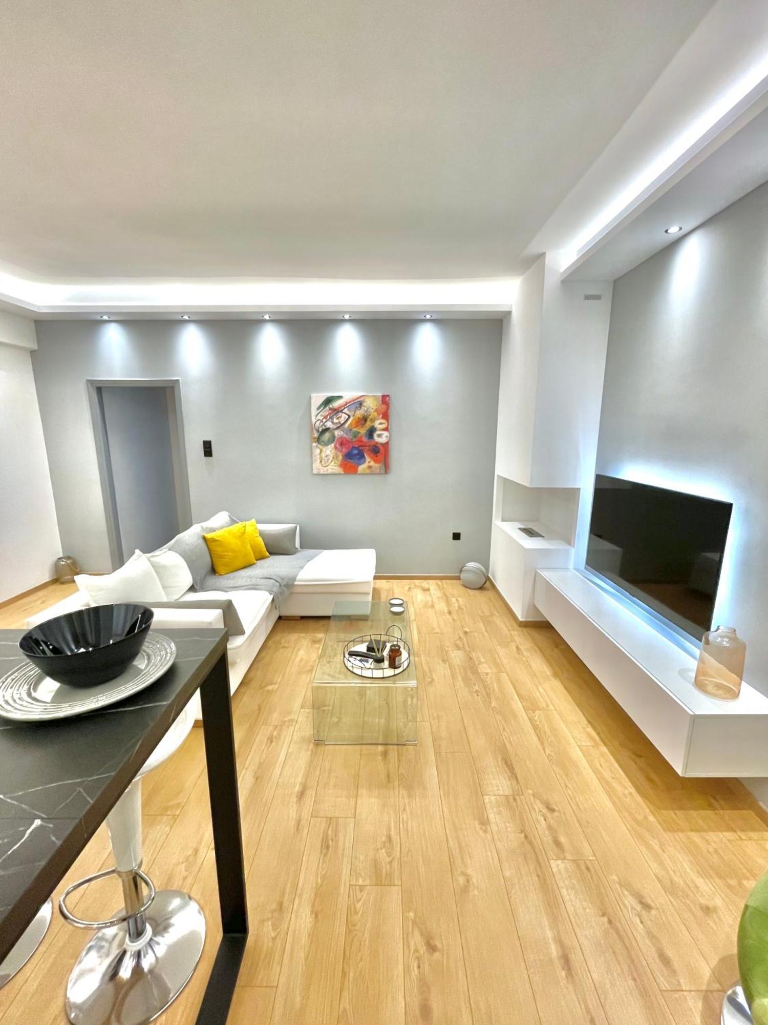One Bedroom Modern In Lycabettus - 61sq Meters Athens